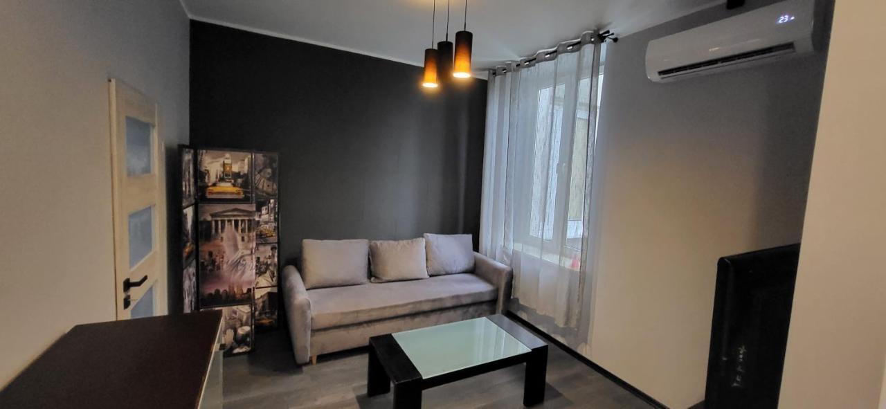 شقة Apartament Pod Wieza Piotrków Trybunalski المظهر الخارجي الصورة